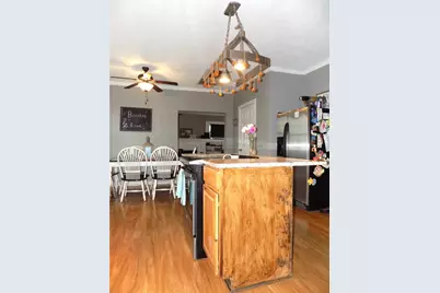 410 S Mill Street, Bowie, TX 76230 - Photo 11