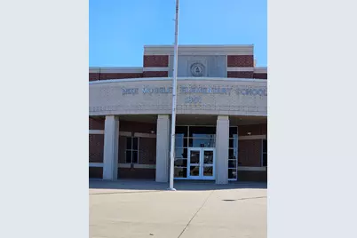 1805 Mobile Road, Grand Prairie, TX 75052 - Photo 5