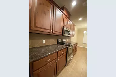 255 Sherburne Street, Lewisville, TX 75067 - Photo 7