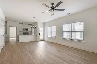 1224 Elva Warren St, Fort Worth, TX 76115 - Photo 5