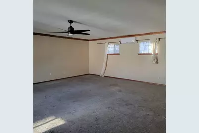 516 Clover Lane, Garland, TX 75043 - Photo 7