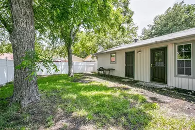 516 Clover Lane, Garland, TX 75043 - Photo 17