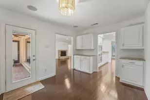 7514 Westbend Dr, Dallas, TX 75231 - Photo 13