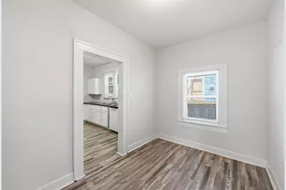 526 S Clinton Avenue, Dallas, TX 75208 - Photo 9