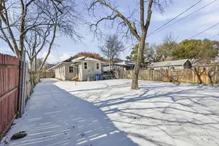 526 S Clinton Ave, Dallas, TX 75208 - Photo 7