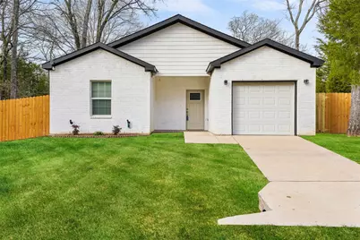 102 Buffalo Springs Road, Mabank, TX 75156 - Photo 1