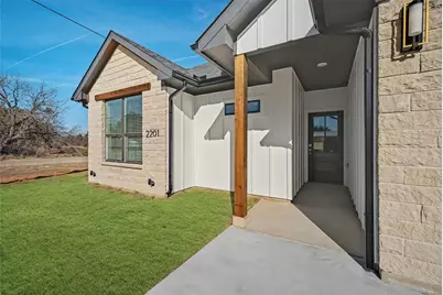 2201 Comet Trail, Granbury, TX 76048 - Photo 3