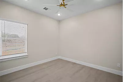 2201 Comet Trail, Granbury, TX 76048 - Photo 33