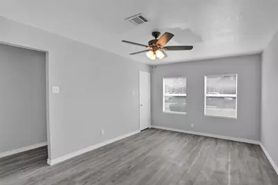 219 Loma Drive, Garland, TX 75040 - Photo 5