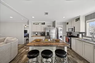 3605 Mockingbird Cir, Cleburne, TX 76031 - Photo 13