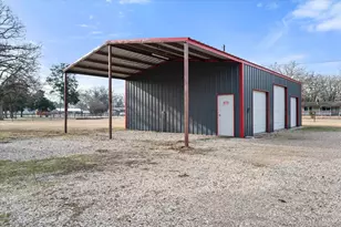 330 Southern Oaks Dr, Streetman, TX 75859 - Photo 3