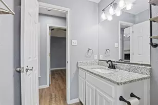 820 Nicole Dr, Burleson, TX 76028 - Photo 11