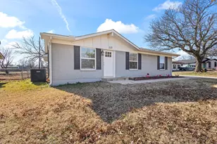 1135 Reed Cir, Howe, TX 75459 - Photo 3