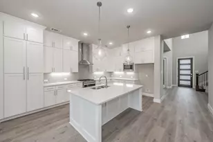 12994 Averi Ln, Farmers Branch, TX 75324 - Photo 9