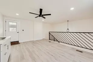 4128 Pluto St, Dallas, TX 75212 - Photo 21