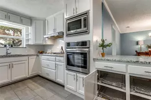 201 Hillview Dr, Hurst, TX 76054 - Photo 11