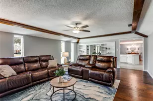 201 Hillview Dr, Hurst, TX 76054 - Photo 5