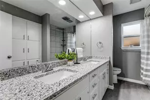 201 Hillview Dr, Hurst, TX 76054 - Photo 29