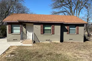 1321 Woodcrest Dr, Mesquite, TX 75149 - Photo 1