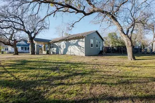 1302 NW 3rd Ave, Mineral Wells, TX 76067 - Photo 19