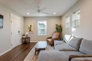 1302 NW 3rd Ave, Mineral Wells, TX 76067 - Photo 5