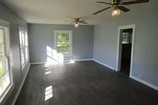 801 W Pierce St, Clarksville, TX 75426 - Photo 13