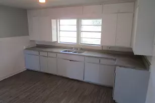 801 W Pierce St, Clarksville, TX 75426 - Photo 23