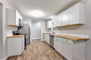 1402 N Ricketts St, Sherman, TX 75092 - Photo 11