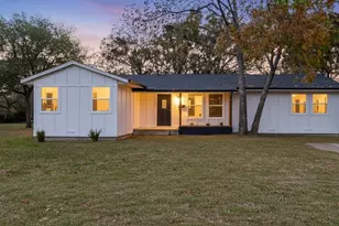 1402 N Ricketts St, Sherman, TX 75092 - Photo 1