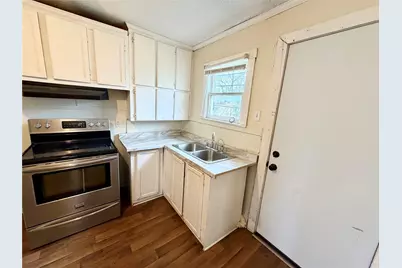 1140 Faulkner Lane, Waco, TX 76704 - Photo 7