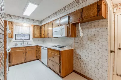 3938 Roanoke Drive, Garland, TX 75041 - Photo 21