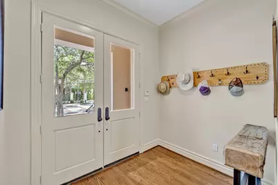 2705 Museum Way, Fort Worth, TX 76107 - Photo 3