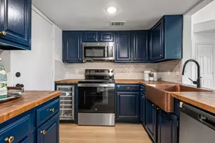 3143 Royal Gable Dr, Dallas, TX 75229 - Photo 9