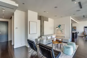 2408 Victory Park Ln, Dallas, TX 75219 - Photo 3