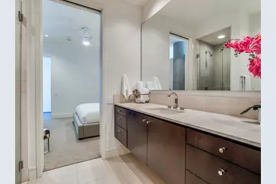 2408 Victory Park Lane #737, Dallas, TX 75219 - Photo 13