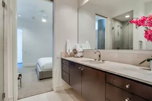 2408 Victory Park Ln, Dallas, TX 75219 - Photo 13