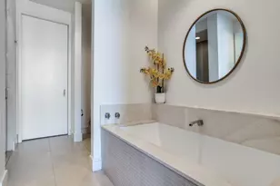 2408 Victory Park Ln, Dallas, TX 75219 - Photo 15