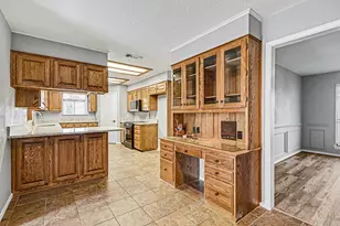 2210 Highlake Dr, Weatherford, TX 76087 - Photo 7