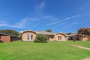 3013 Roundrock Trail, Plano, TX 75075 - Photo 3