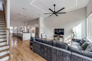 929 Bayonne St, Dallas, TX 75212 - Photo 5