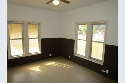 402 N 3rd Street, Crowell, TX 79227 - Photo 15