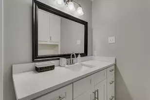 5825 Hillcroft St, Dallas, TX 75227 - Photo 17