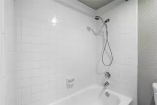 2535 Wedglea Dr, Dallas, TX 75211 - Photo 19