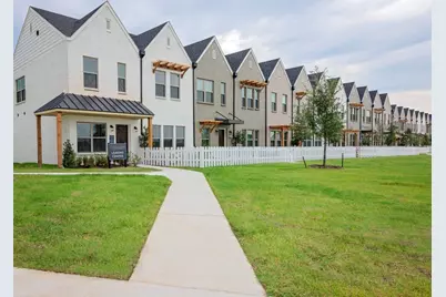 318 E 2nd, Irving, TX 75060 - Photo 9