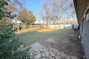 4741 Alandale Dr, Fort Worth, TX 76119 - Photo 17