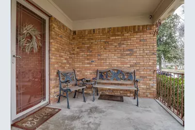 10422 Lake Gardens Drive, Dallas, TX 75218 - Photo 3