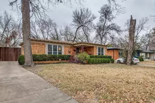 10422 Lake Gardens Dr, Dallas, TX 75218 - Photo 1