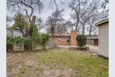 10422 Lake Gardens Drive, Dallas, TX 75218 - Photo 23