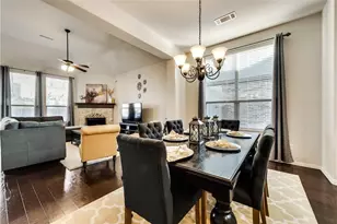 629 Hummingbird Dr, Little Elm, TX 75068 - Photo 9