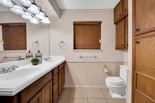 100 Delmore Dr, Hillsboro, TX 76645 - Photo 13